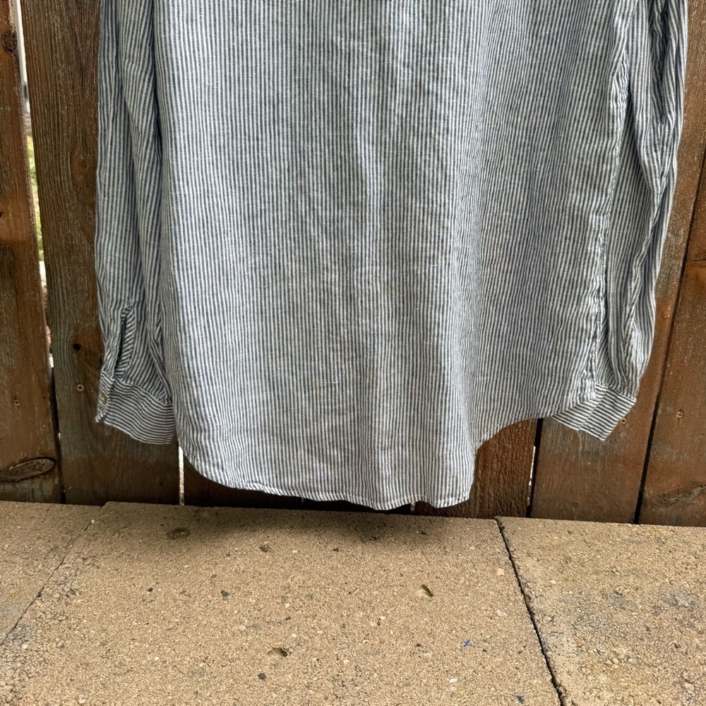 JONES NEW YORK Women’s Blue White Striped Pull Over Linen Shirt Size Large - Picture 9 of 9